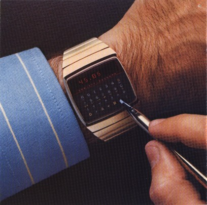 Ngắm chiếc đồng hồ thông minh đầu tiên trên thế giới1